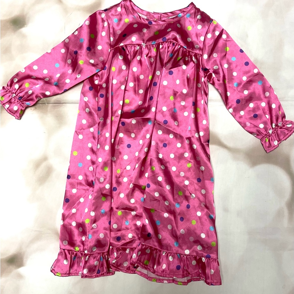 Juju & Jack long sleeve polka dotted satin night gown size 12-18m pink